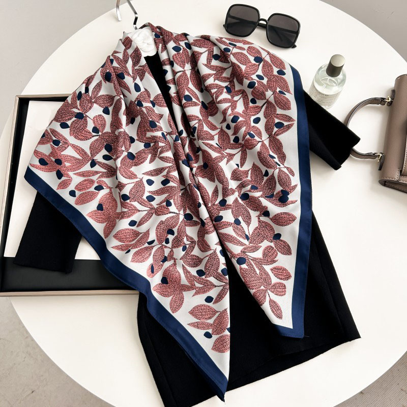 Pañuelo Cuadrado de 90cm, Band - Ascot Neck Scarf reseña y precio