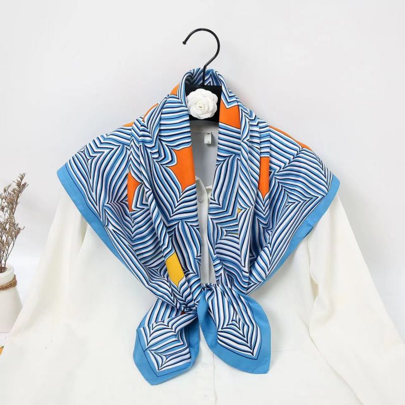 Pañuelo Cuadrado de 90cm, Band - Ascot Neck Scarf reseña y precio